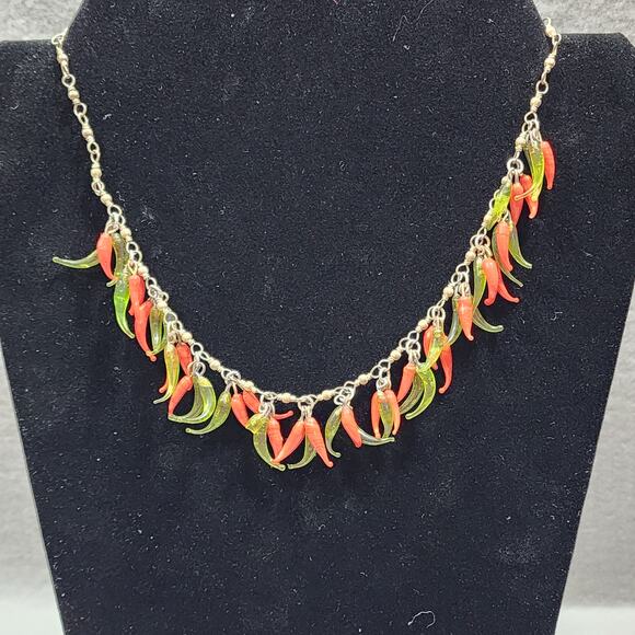 Red & Green Handblown Glass Hot Cayenne Chili Peppers Necklace & Earring Set Vtg - Picture 1 of 8